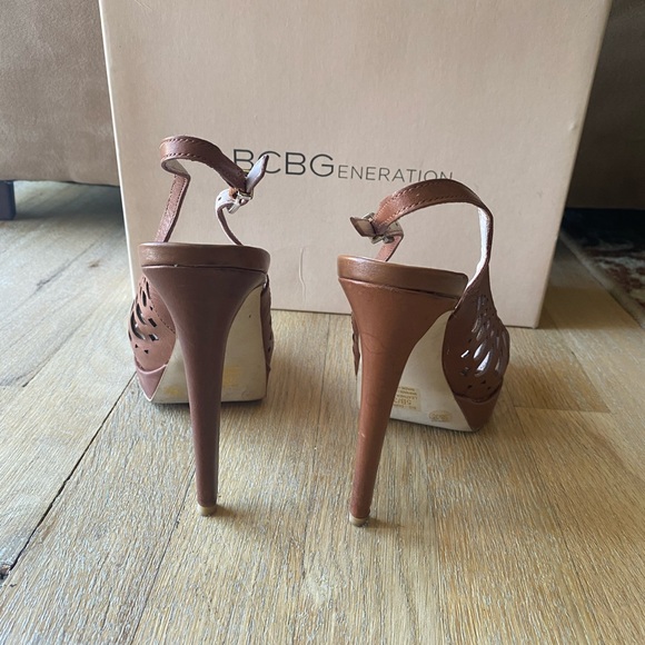 BCBG Duncan Slingback Heel - Picture 5 of 5